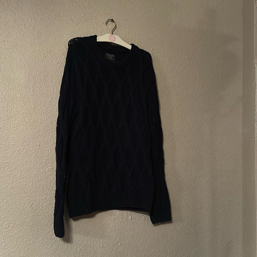 Vintage Abercrombie &Fitch small cable knit sweater